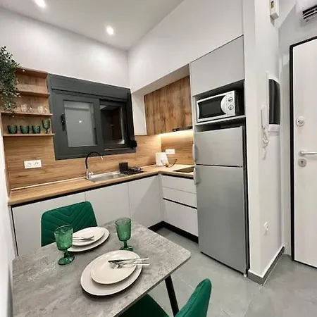Cozy Apartment In A New Building Apartment 3 Piraeus Exterior photo